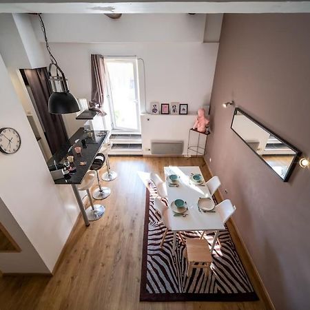 Appartement Tout Equipe 4 Couchages Avec Terrasse Et Parking Venelles Buitenkant foto