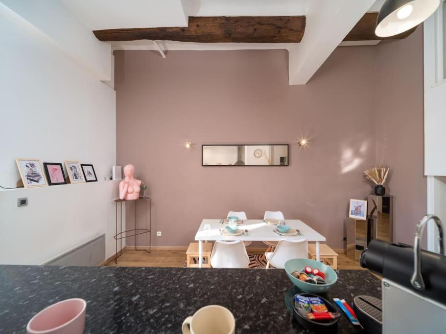 Appartement Tout Equipe 4 Couchages Avec Terrasse Et Parking Venelles Buitenkant foto
